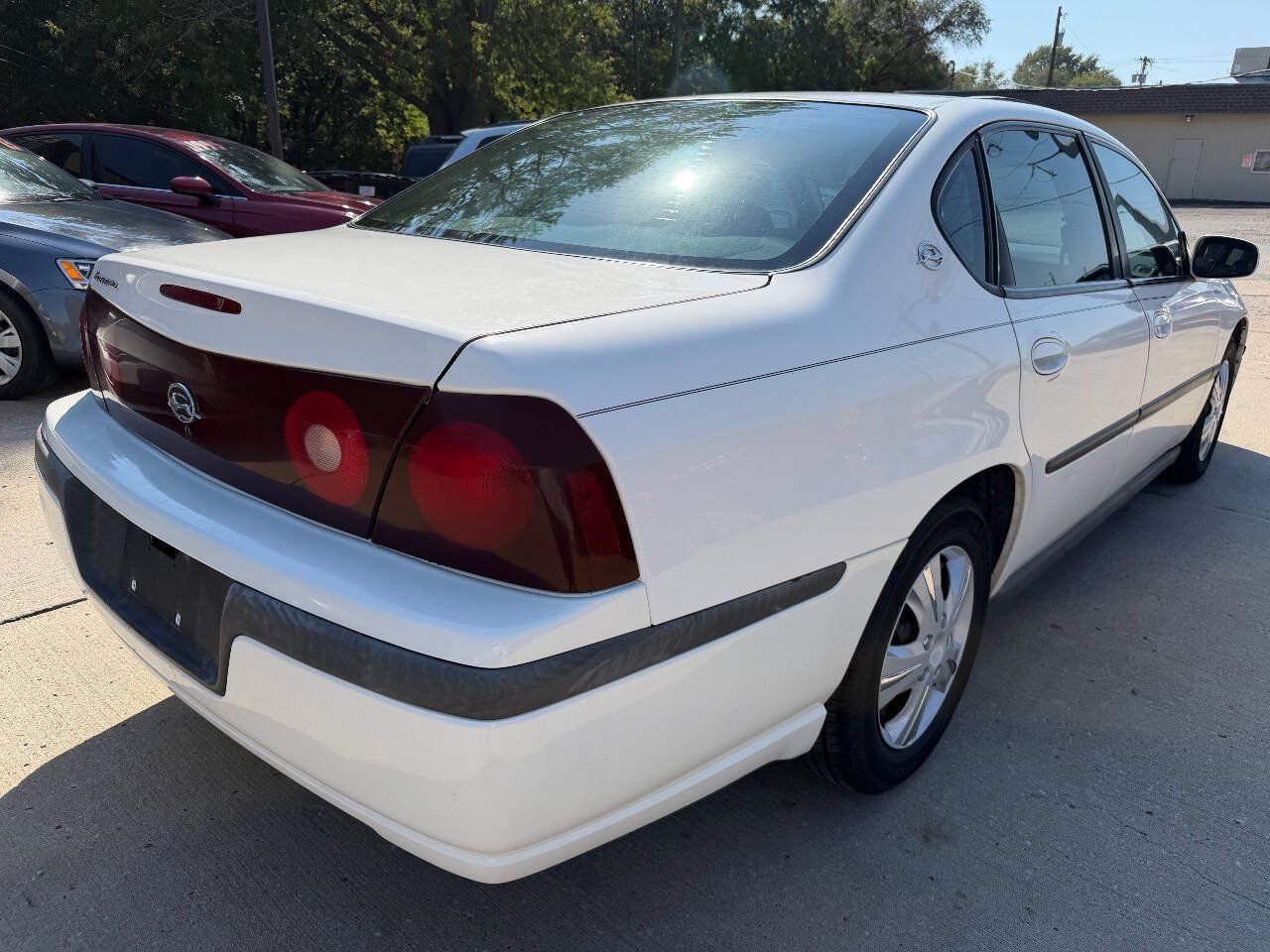 Used 2001 Chevrolet Impala w/ Preferred Equipment Group FWD image 7