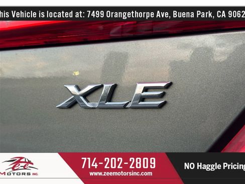 Used 2014 Toyota Camry XLE w/ Convenience Package image 48