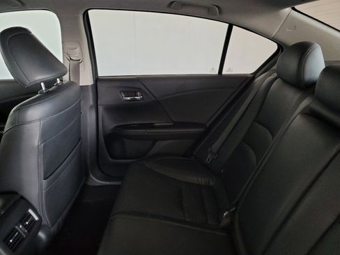 Used 2015 Honda Accord EX-L image 18
