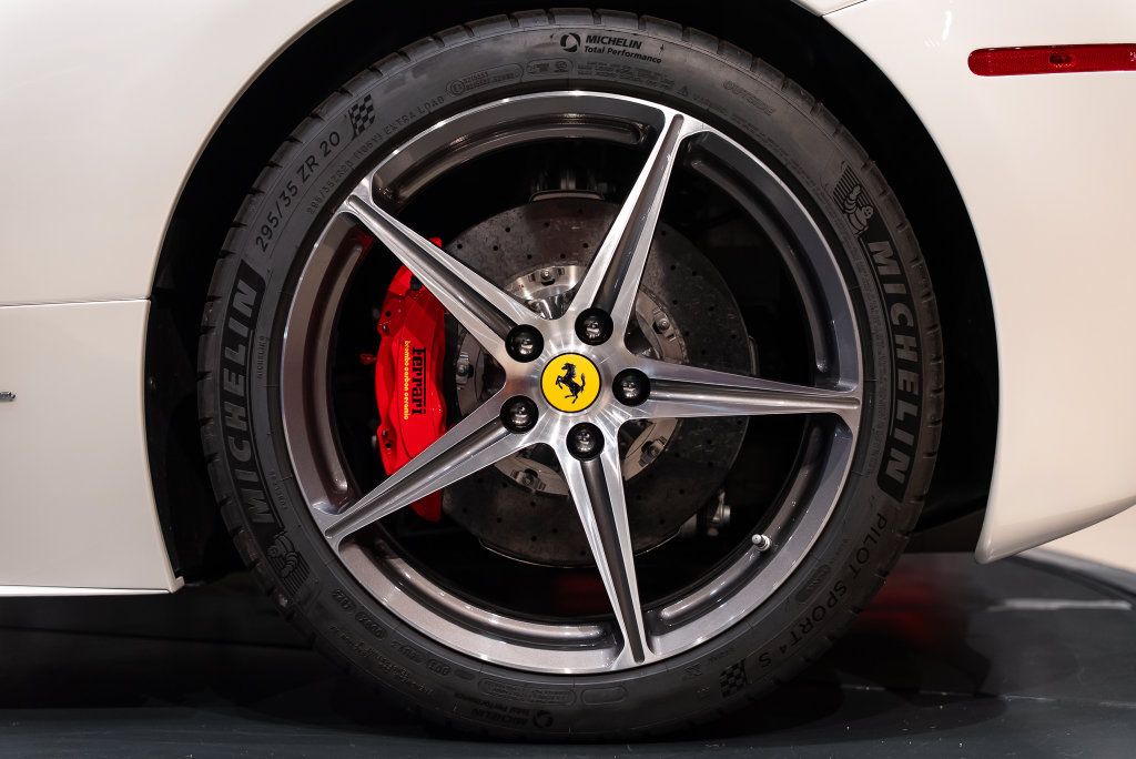 Certified 2013 Ferrari 458 Spider RWD image 14