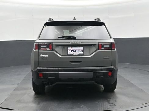 New 2026 Jeep Cherokee Laredo AWD/4WD image 5