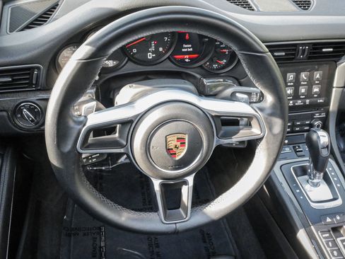 Used 2019 Porsche 911 Carrera image 18