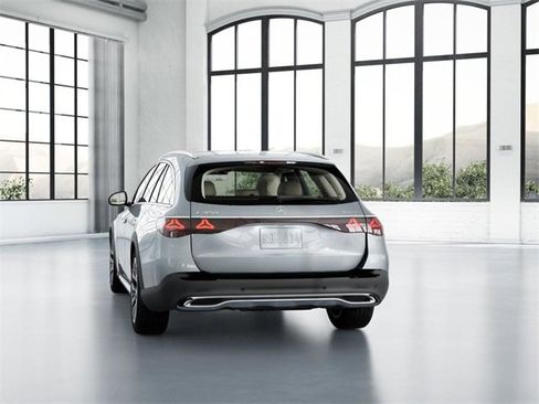 New 2026 Mercedes-Benz E 450 4MATIC All-Terrain Wagon image 26