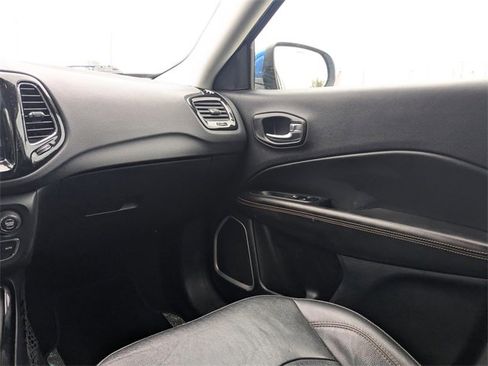 Used 2021 Jeep Compass Limited image 18