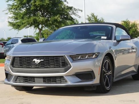 Used 2024 Ford Mustang Premium RWD image 3