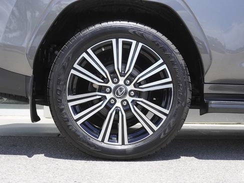Used 2023 Lexus LX 600 4WD w/ Appearance Package image 34