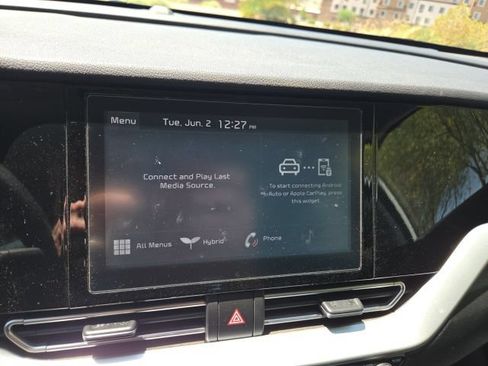Used 2022 Kia Niro LX FWD image 7