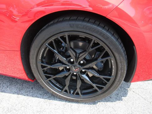 Used 2024 Chevrolet Corvette Stingray Preferred Cpe RWD image 10