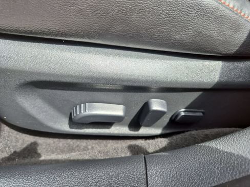 Used 2022 Nissan Sentra SR w/ SR Premium Package FWD image 15