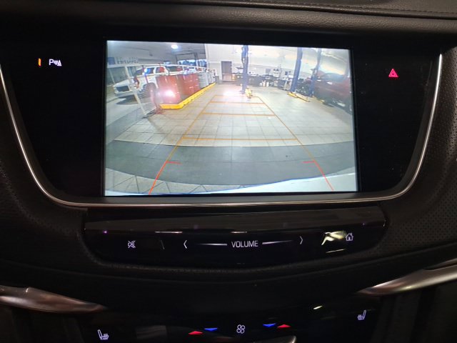 Used 2018 Cadillac XT5 Luxury w/ Driver Awareness Package AWD/4WD image 28