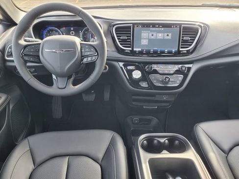 New 2026 Chrysler Pacifica Select w/ S Appearance Package image 23