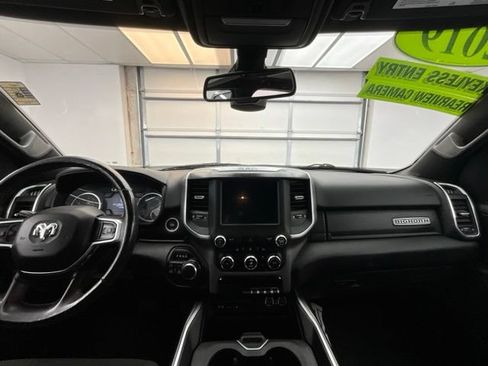 Used 2019 RAM 1500 Big Horn AWD/4WD image 4