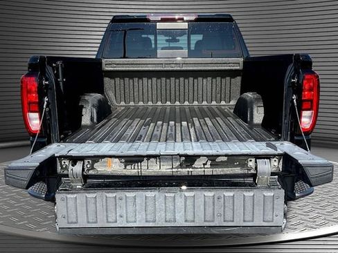 Used 2020 GMC Sierra 1500 Elevation w/ Elevation Value Package AWD/4WD image 7