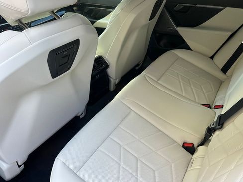 Certified 2024 BMW 530i w/ Premium Package RWD image 15