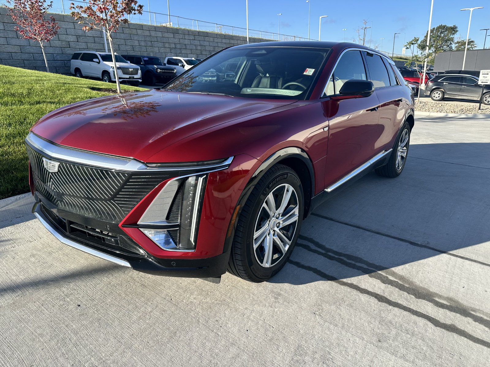 Used 2024 Cadillac Lyriq Tech AWD/4WD image 1