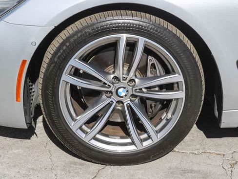 Used 2016 BMW 740i RWD image 9