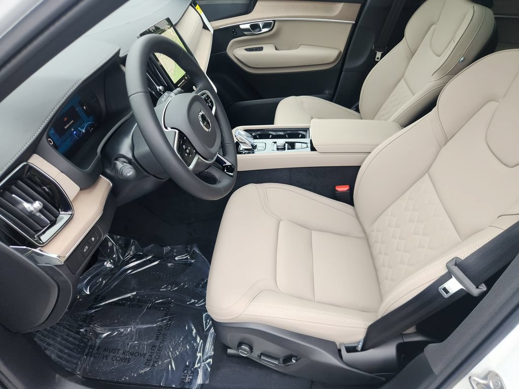 New 2026 Volvo XC90 T8 Plus w/ Protection Package Premier AWD/4WD image 9