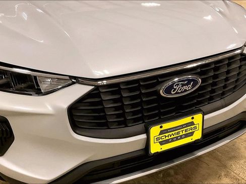Certified 2025 Ford Escape Active AWD/4WD image 28