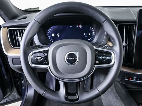 Certified 2026 Volvo XC60 B5 Core image 10
