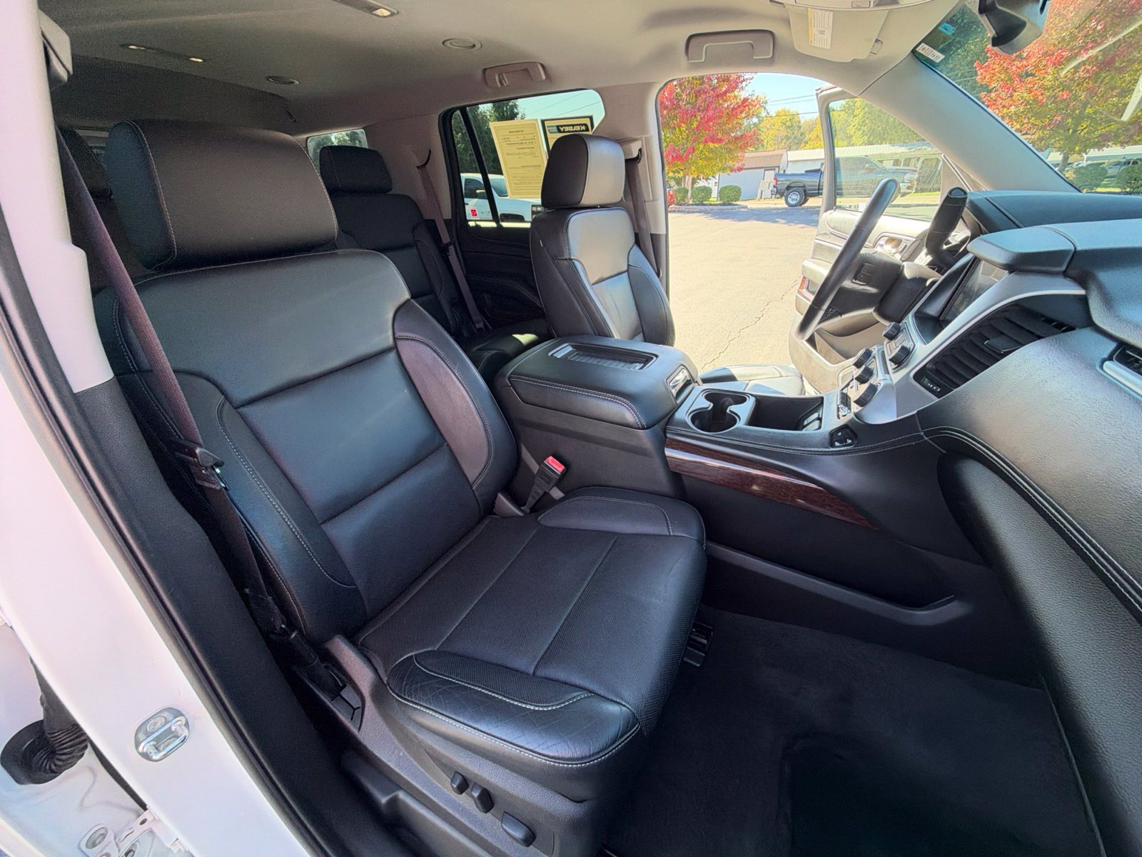 Used 2016 GMC Yukon SLT AWD/4WD image 29