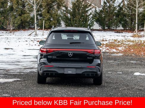 Used 2023 Mercedes-Benz EQB 300 4MATIC w/ AMG Night Package image 7