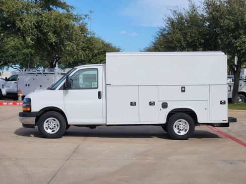 New 2025 Chevrolet Express 3500 w/ Power Convenience Package RWD image 11