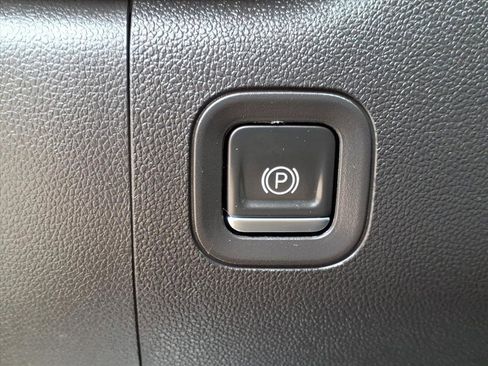 Used 2021 GMC Sierra 1500 Elevation w/ X31 Off-Road Package image 21