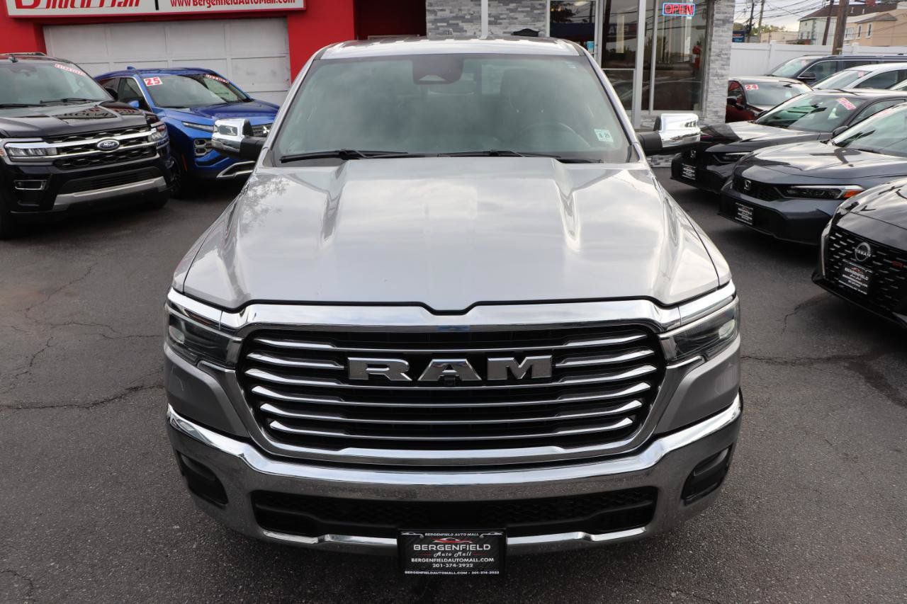 Used 2025 RAM 1500 Laramie AWD/4WD image 9