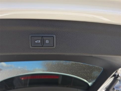 Certified 2024 Audi Q3 2.0T Premium Plus image 14