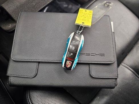 Used 2017 Porsche Macan image 24