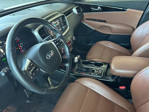 Used 2019 Kia Sorento SX AWD/4WD image 10