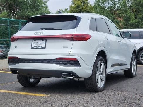 New 2025 Audi Q5 2.0T Premium Plus w/ Premium Plus image 7