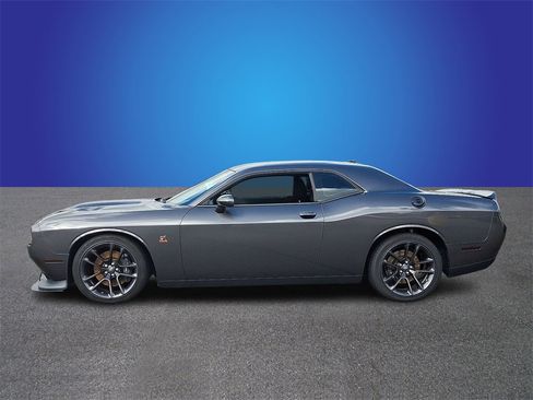 Used 2022 Dodge Challenger R/T Scat Pack image 7