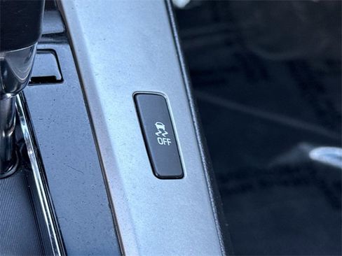 Used 2014 Chevrolet Cruze LT w/ RS Package image 39