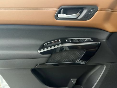 New 2026 Nissan Pathfinder Platinum w/ Cargo Package image 23