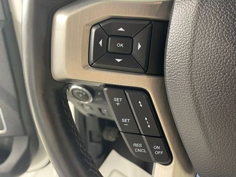 Certified 2022 Ford F350 Platinum w/ FX4 Off-Road Package AWD/4WD image 14