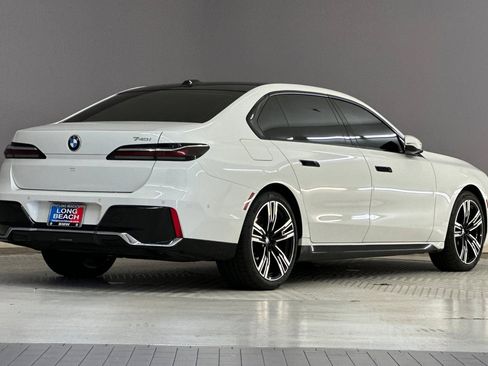 Certified 2023 BMW 740i w/ Parking Assistance Package RWD image 8