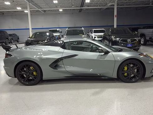 Used 2023 Chevrolet Corvette Stingray w/ Z51 Performance Package image 5