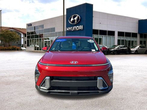 Certified 2024 Hyundai Kona SE image 5