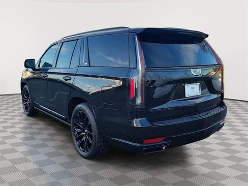 Used 2021 Cadillac Escalade Sport w/ Driver Assist Tech Package image 4