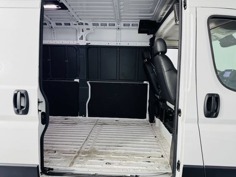 Used 2025 RAM ProMaster 3500 w/ Convenience Group FWD image 27