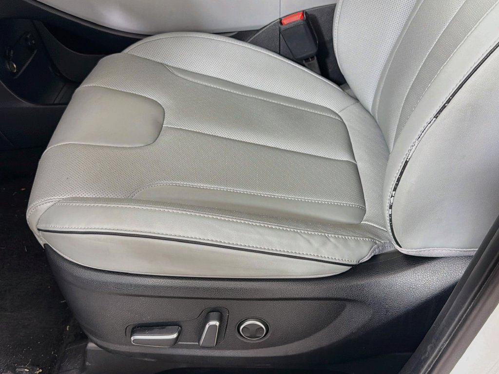 Used 2024 Hyundai Palisade SEL FWD image 23