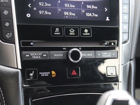 Used 2019 INFINITI Q60 3.0t Luxe w/ Essential Package AWD/4WD image 29