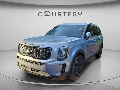 Used 2022 Kia Telluride SX w/ SX Prestige Package AWD/4WD image 2