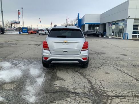 Used 2019 Chevrolet Trax LT w/ Driver Confidence Package image 8