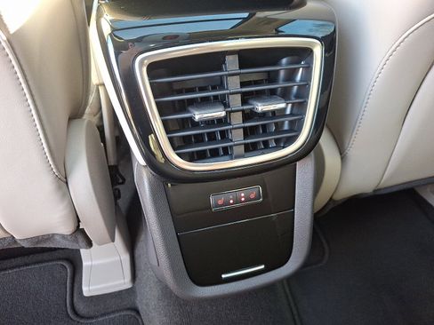 Used 2021 Lincoln Nautilus Reserve AWD/4WD image 11