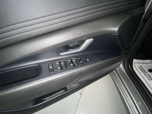 Used 2023 Hyundai Elantra Limited w/ Winter Weather Package FWD image 13