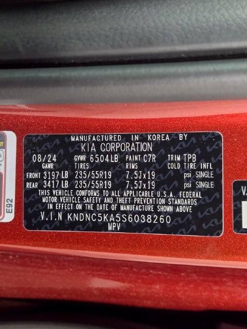 Used 2025 Kia Carnival EX FWD image 27