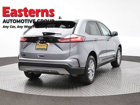 Used 2024 Ford Edge SEL image 5