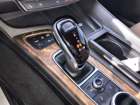 Used 2021 Cadillac CT5 Premium Luxury image 19